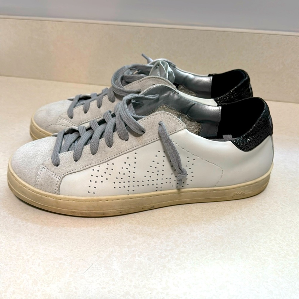 P448 White and Gray Sneakers